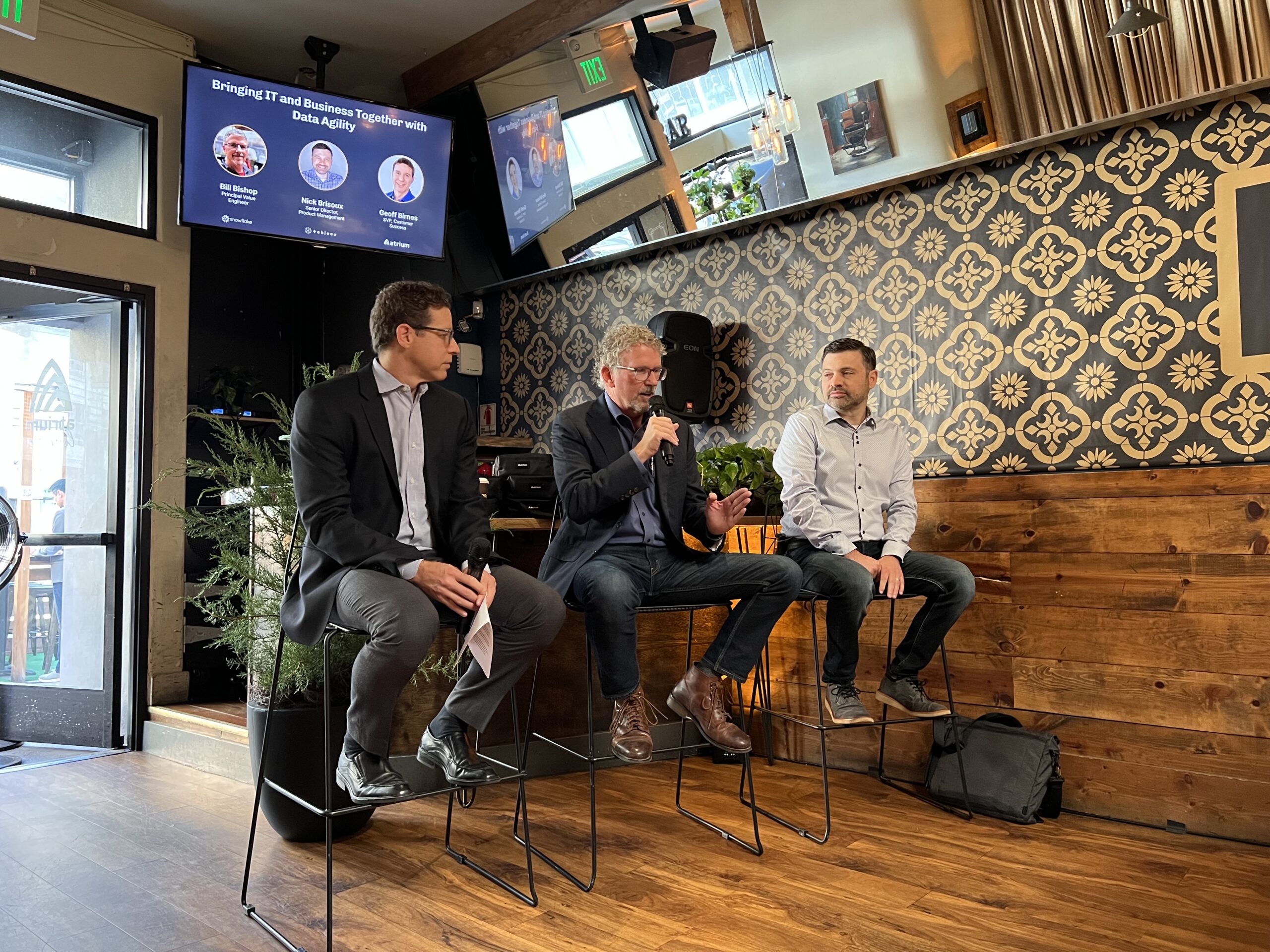 data agility breakfast panel at dreamforce 2022 featuring snowflake and tableau